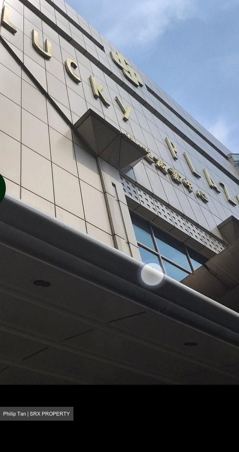 Lucky Plaza (D9), Retail #453027311